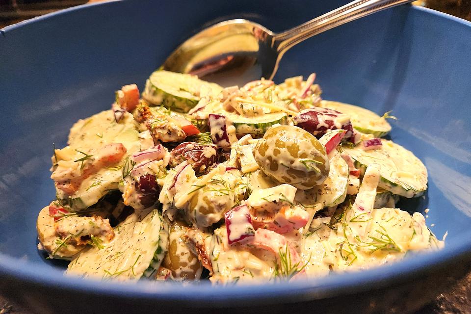 Creamy Mediterranean Cucumber Salad Recipe Is Fantastic (10 Minutes, 8 Ingredients) | Mediterranean Diet Recipes Creamy Mediterranean Cucumber Salad Recipe Is Fantastic (10 Minutes, 8 Ingredients)