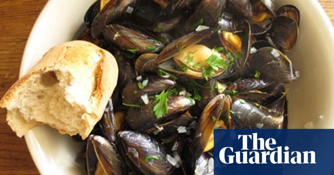 How to cook perfect moules marinières | Seafood