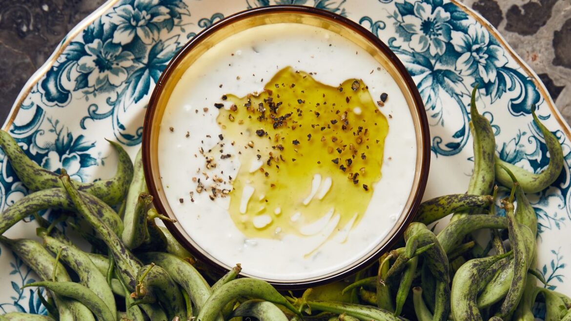 This 2-Ingredient Cheese Dip Is the Easiest Thing I’ve Ever Seen a Chef Make