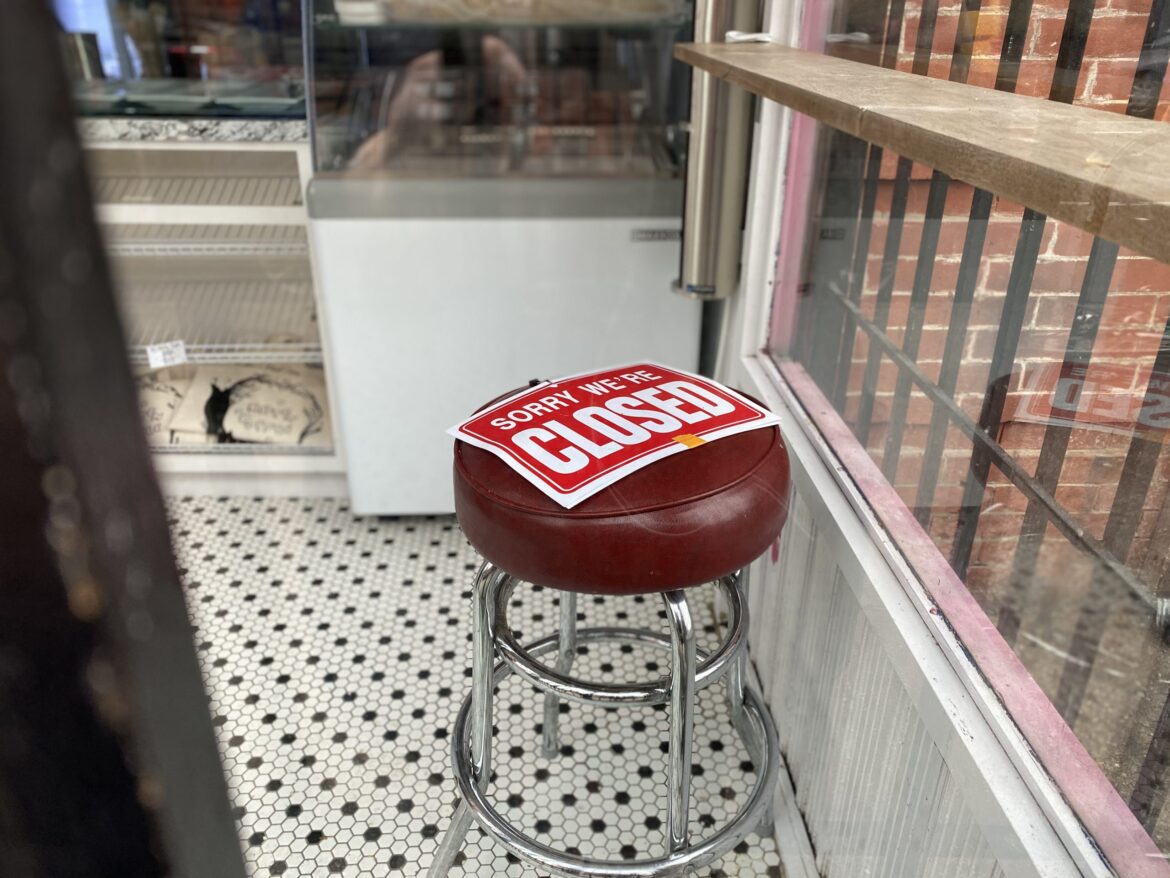 Why aren't more NYC restaurants pouring New York wines?