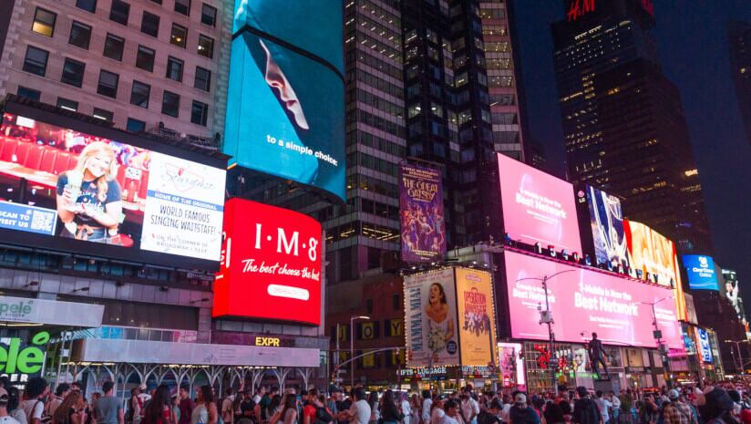 "The Best Choose The Best" ad starring Aryna Sabalenka in Times Square