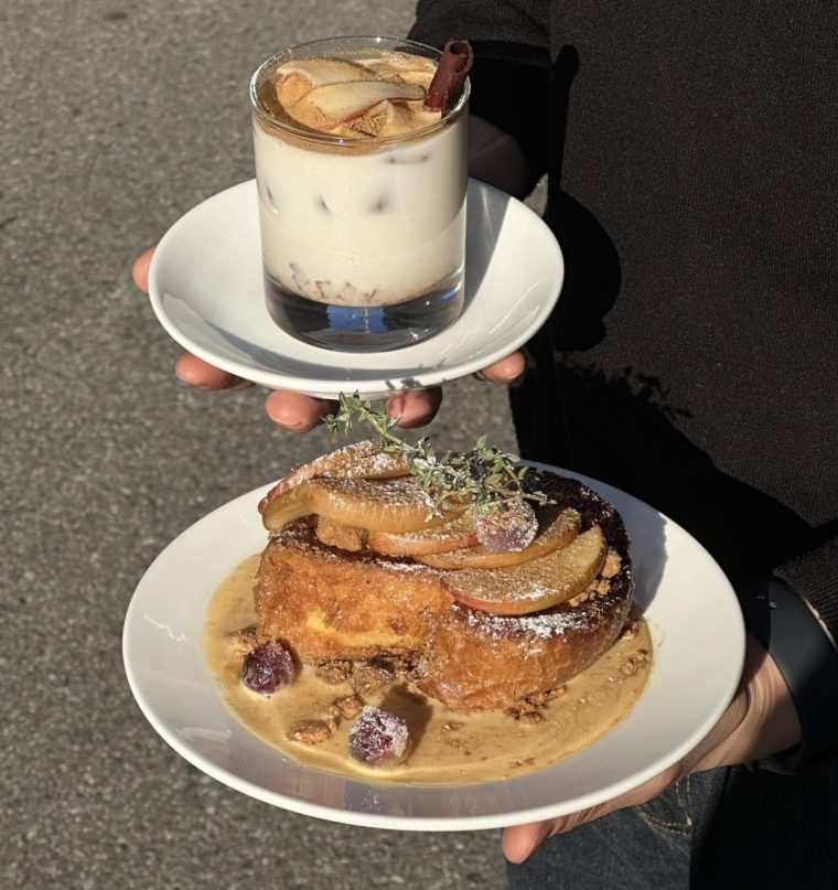 CR?MEUX CLUB Provider: Adam Davidson