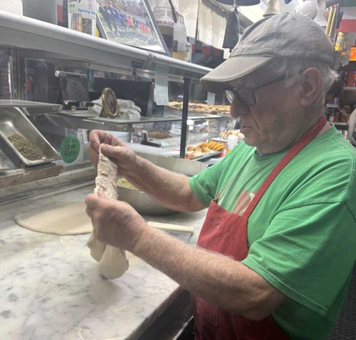 Inside the rituals of Pugsley Pizza in the Bronx – Bronx Times