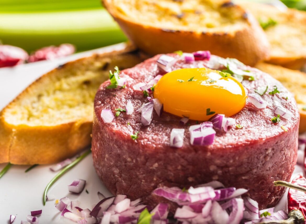 8 Restaurant Chains That Serve the Best Steak Tartare 8 Restaurant Chains That Serve the Best Steak Tartare