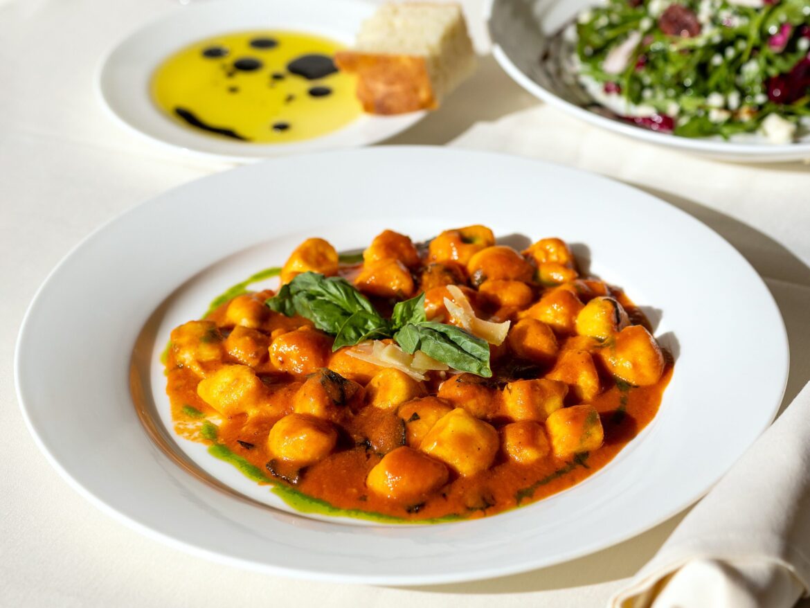 Find Classic Italian Dining, Hospitality at Ca’Bianca in Santa Rosa