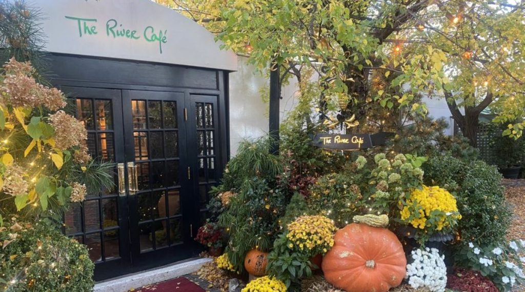 entrance of The River Cafe