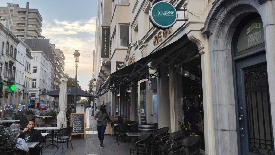 Brussels restaurant fuses East and West braving economic headwinds