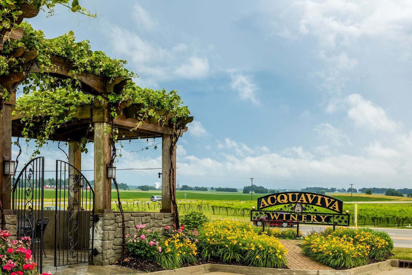 A family-owned estate located on 85 acres, Acquaviva Winery cultivates more than 23 grape varietals—including Chardonel, Frontenac, Marechal Foch, Brianna and Prairie Star.