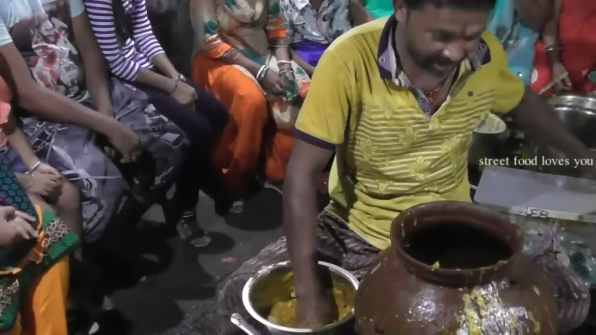 delicious phuchka on the street.