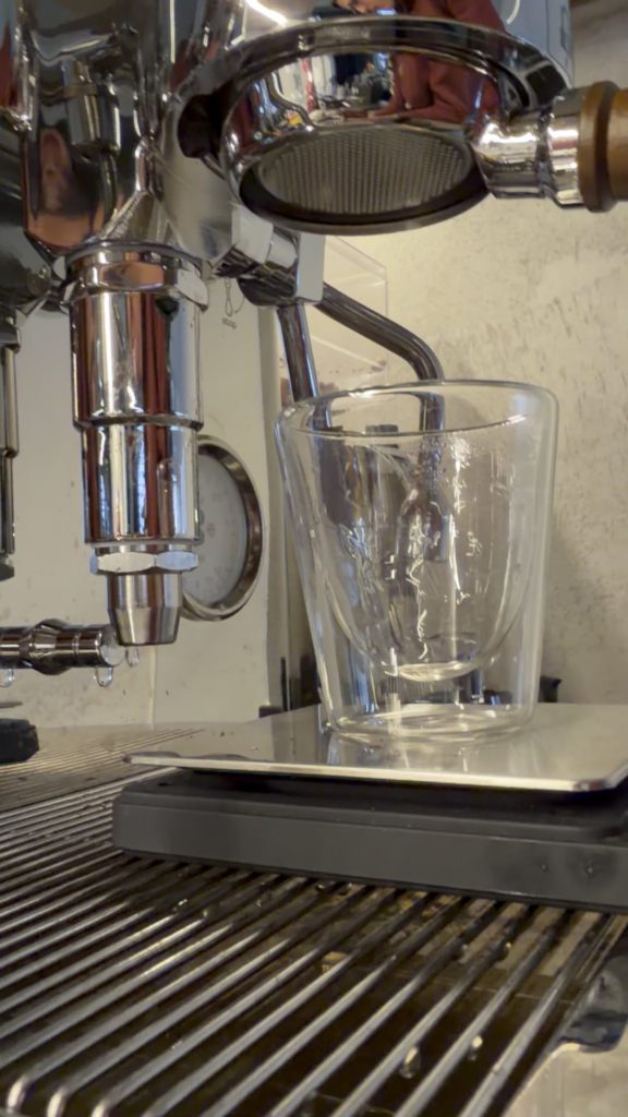 18gr in, 40gr out in 29sec, slowly getting there 👌