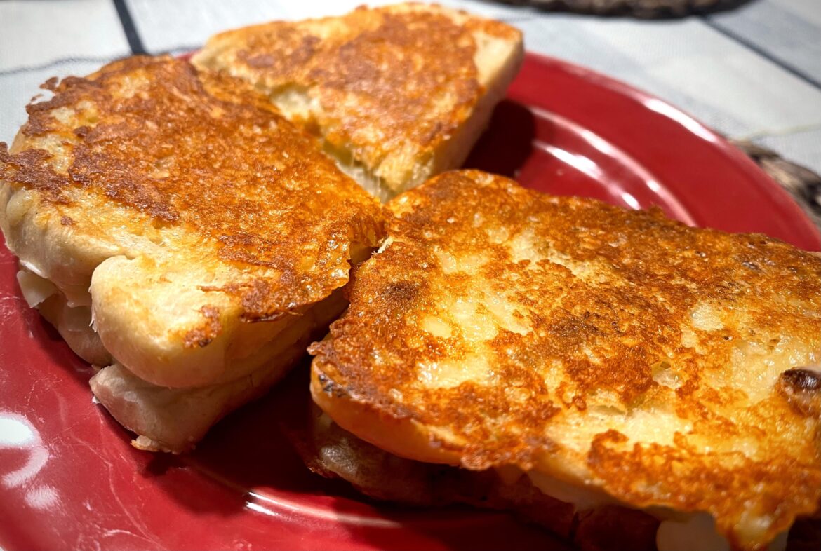 Cheesy crust + Sourdough + 3 cheese