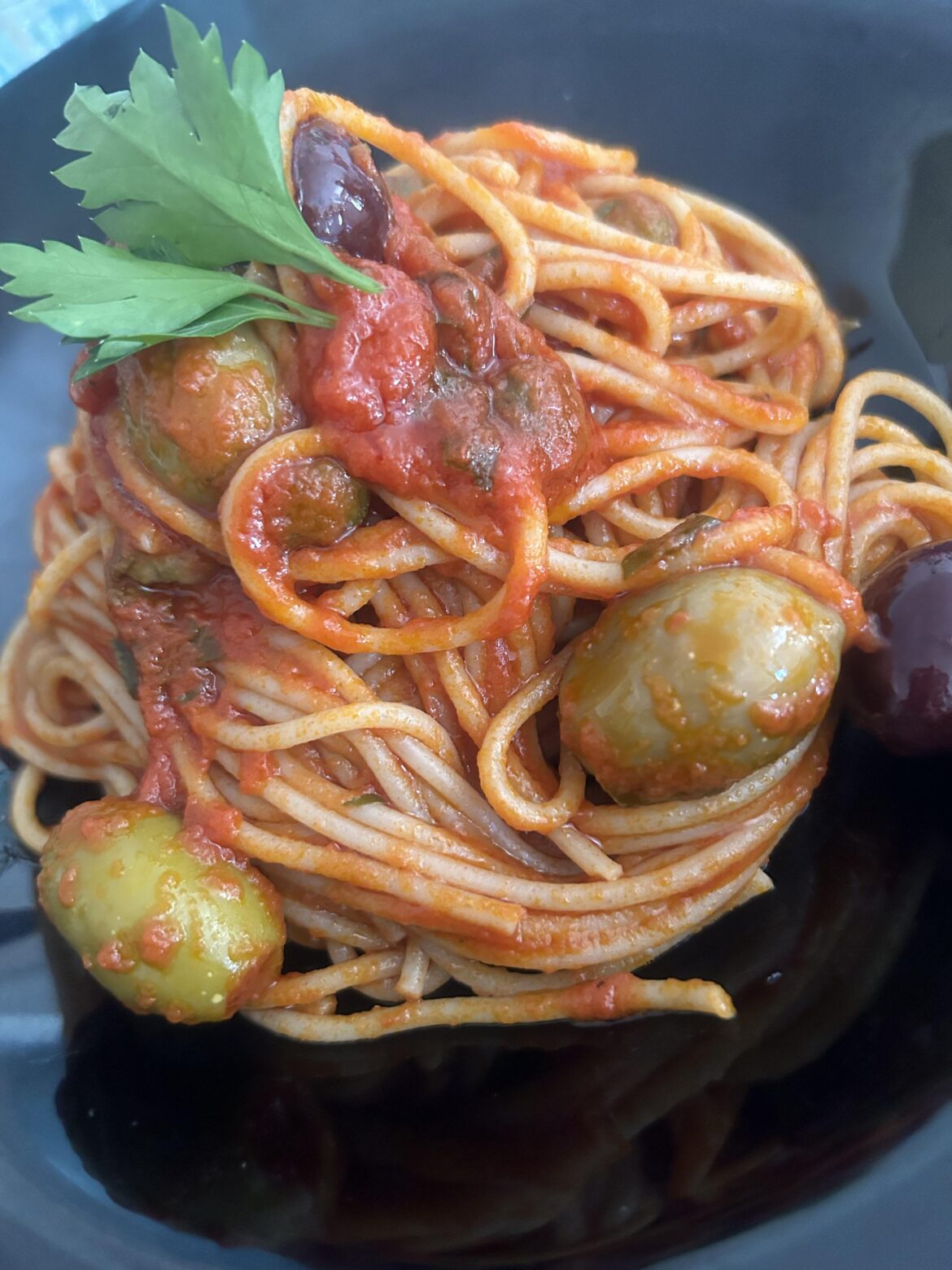Spaghetti all'arrabbiata with olives!