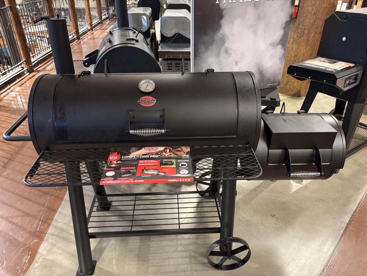 Char-Griller Competition Pro