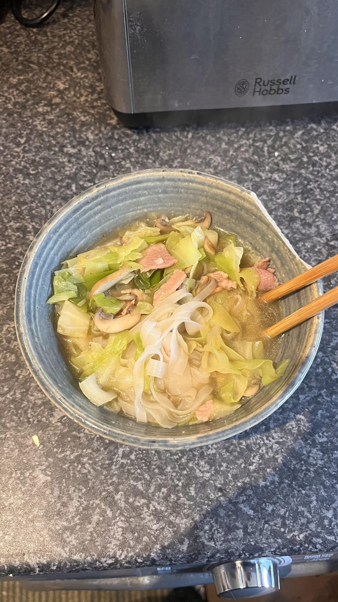 350kcal Bacon cabbage and mushroom rice noodle soup