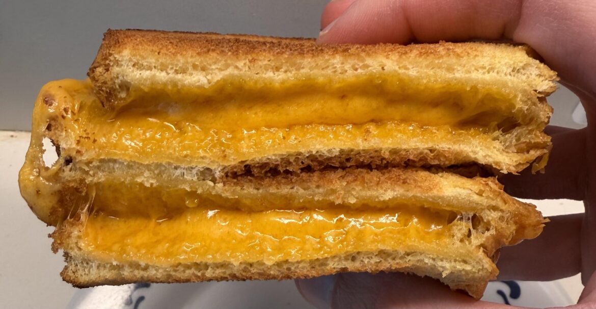 St. Pierre Brioche meets Kroger Extra Sharp Cheddar 👍🔥🙌🏻🧀💯