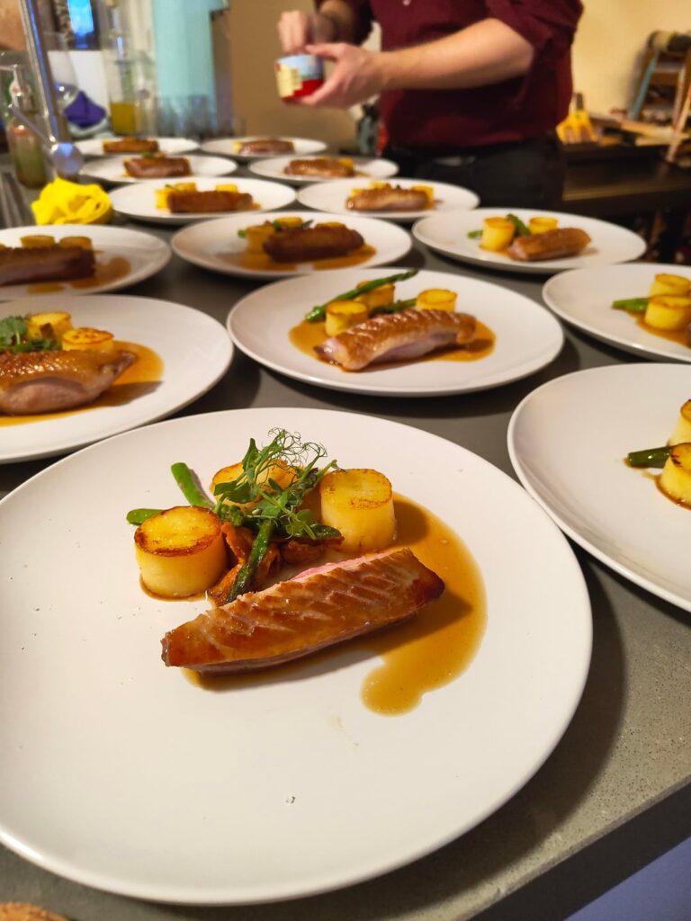 Smoked duck breast, potato fondant, green asparagus, cantharels and duck sauce