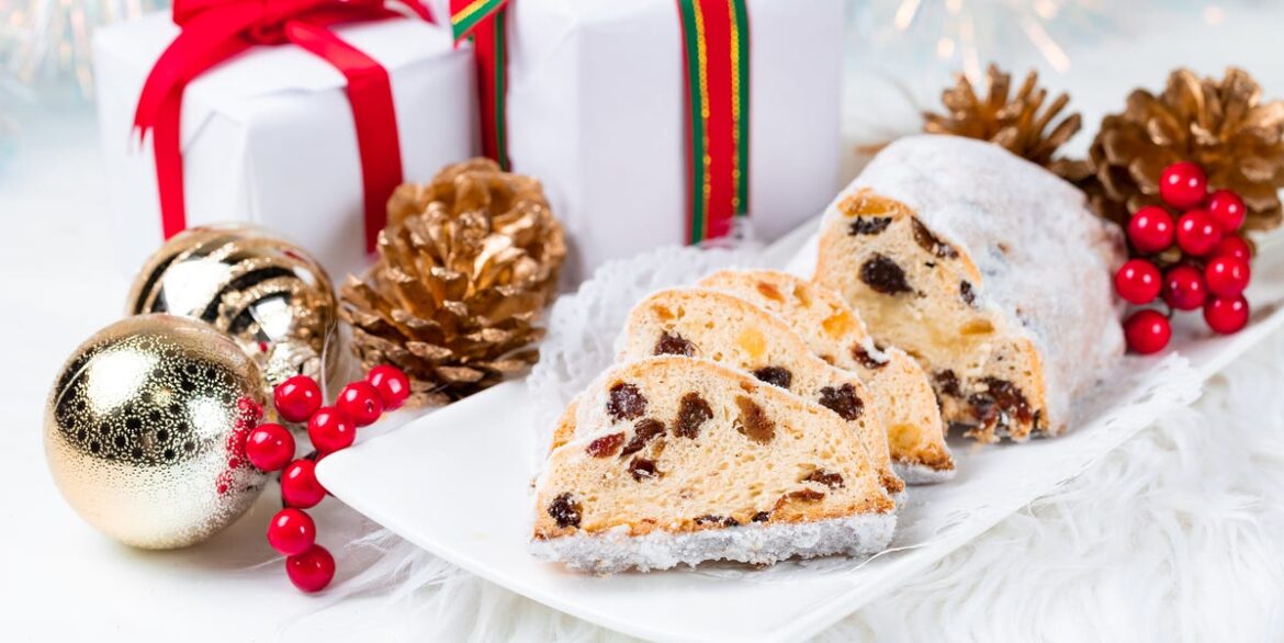 15 Best Christmas Breads - Traditional Holiday Breads to Bake 2021
