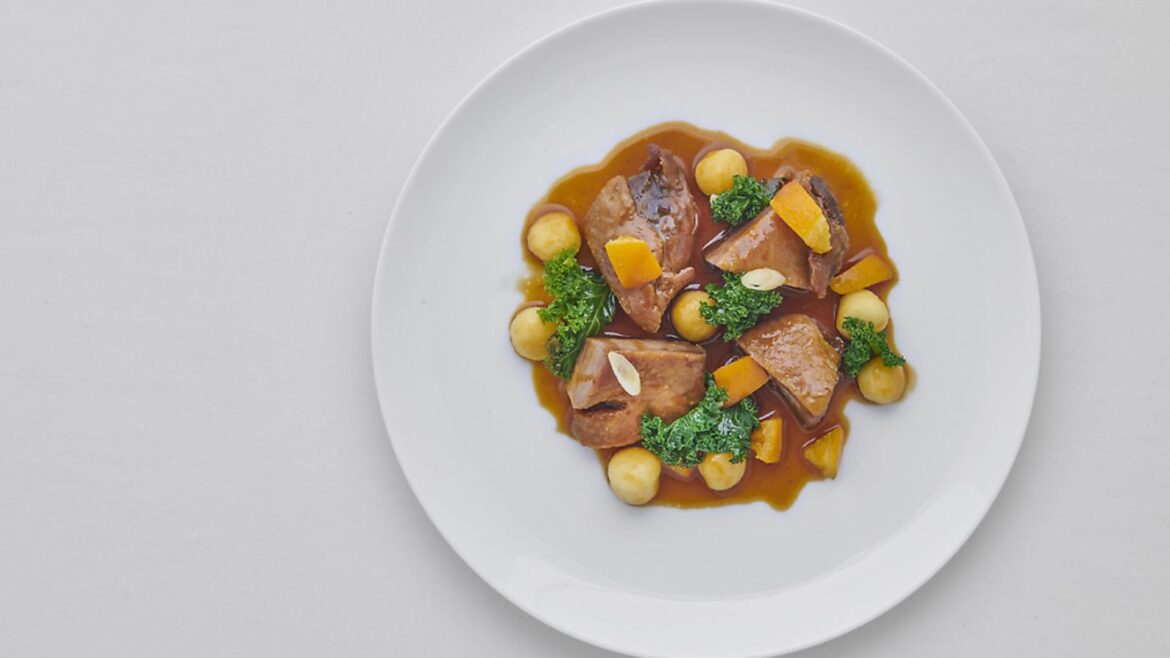 Food delivery service in London launched by French chef Herve Deville Food delivery service in London launched by French chef Herve Deville