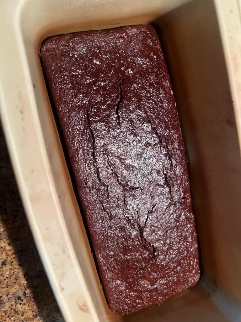 For my kids who are intolerant to sweeteners like erythritol or xylitol. Brownies with less than 250 calories for the whole batch! And they don't taste like crap! 😹