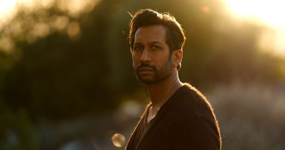 Hrishikesh Hirway Shares ‘Stray Dog’s’ feat. Iron & Wine