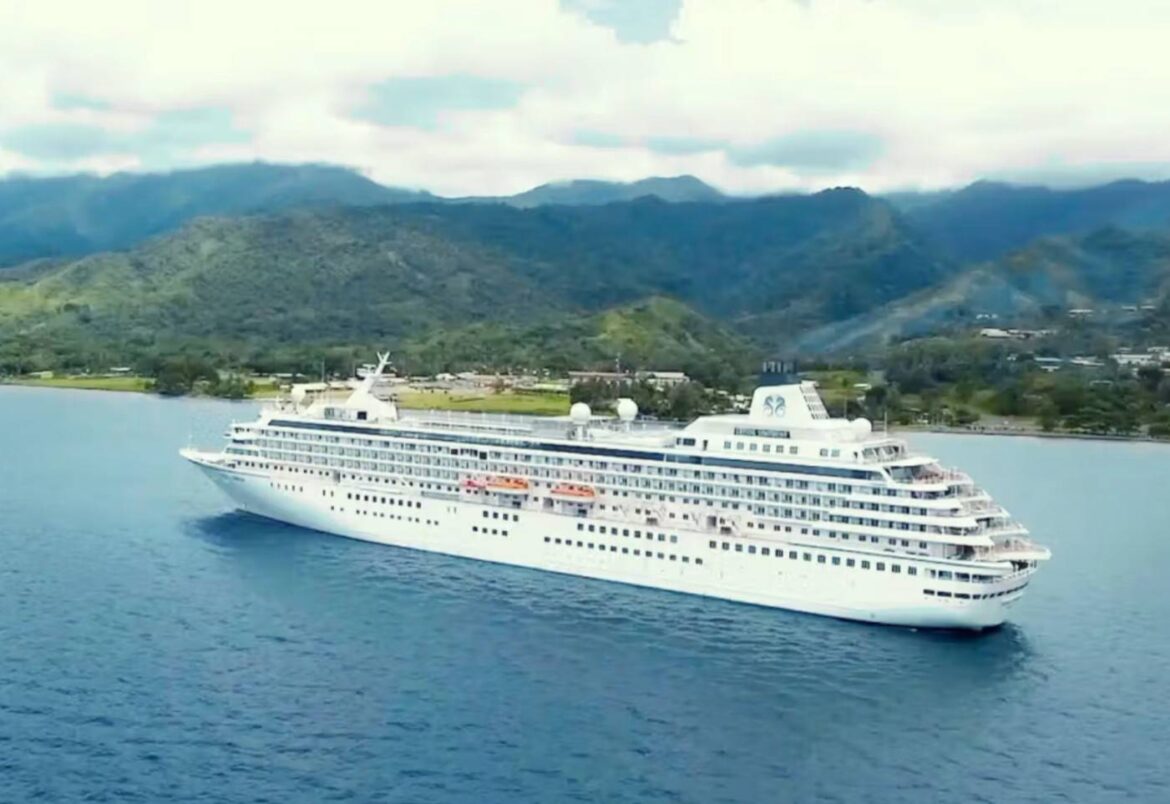 Image of crystal cruises cruise ship