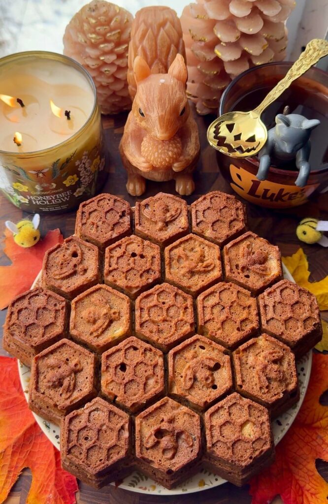 Twas time to pull out my fave baking mold and make some honey chocolate chip banana bread