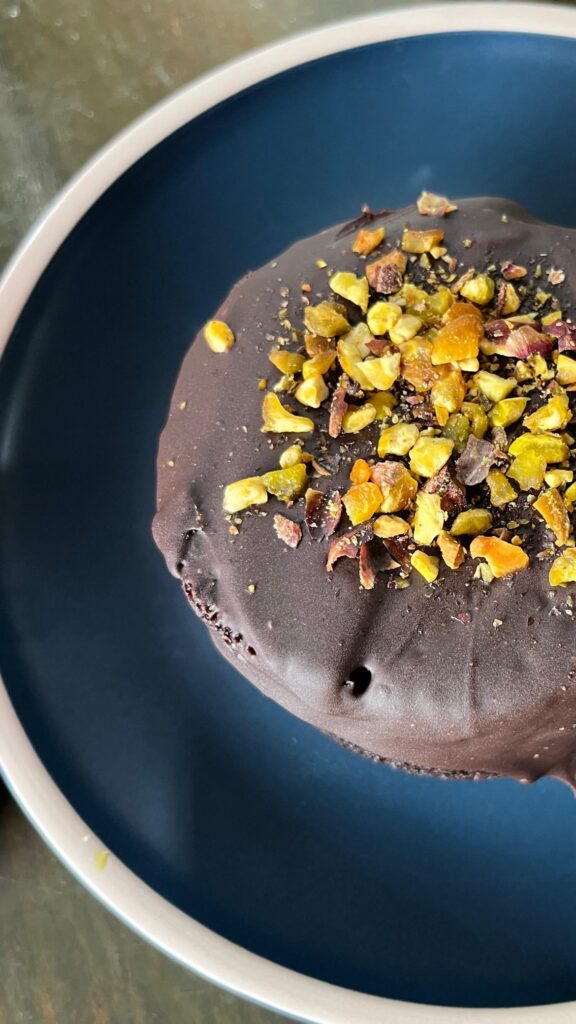 Choco Pistachio Moist