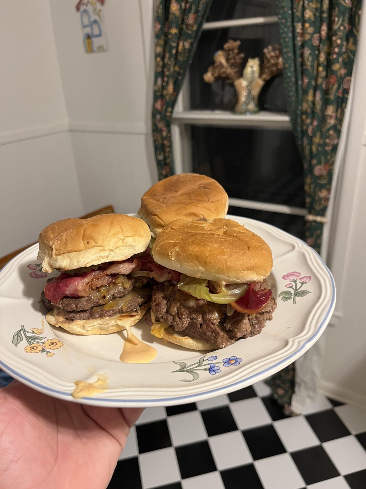 Wife bullied me for taking this pic