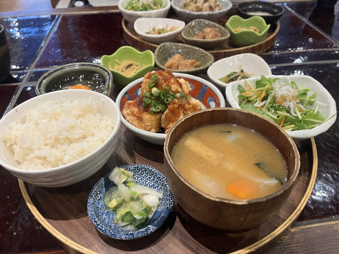 Lunch at my favorite Teishoku spot!