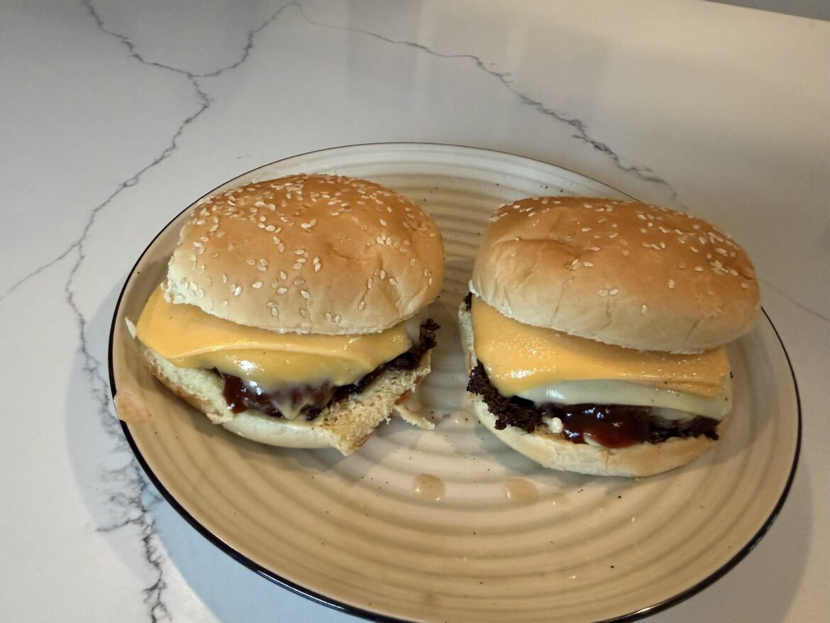 Very simple cheeseburgers for the Super Bowl!