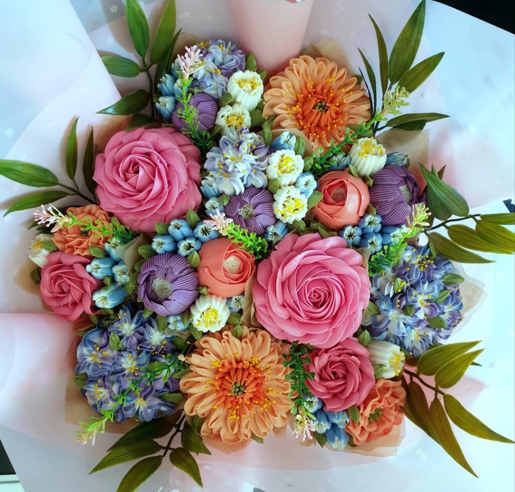 We got proper flower bouquet paper for the wrap now and I think it makes such a difference!