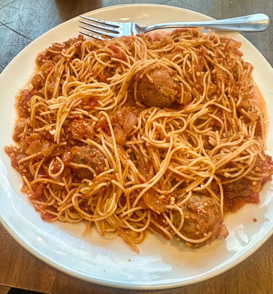 Carbe Diem is such a hack: this PILE of spaghetti and meatballs for 470cal