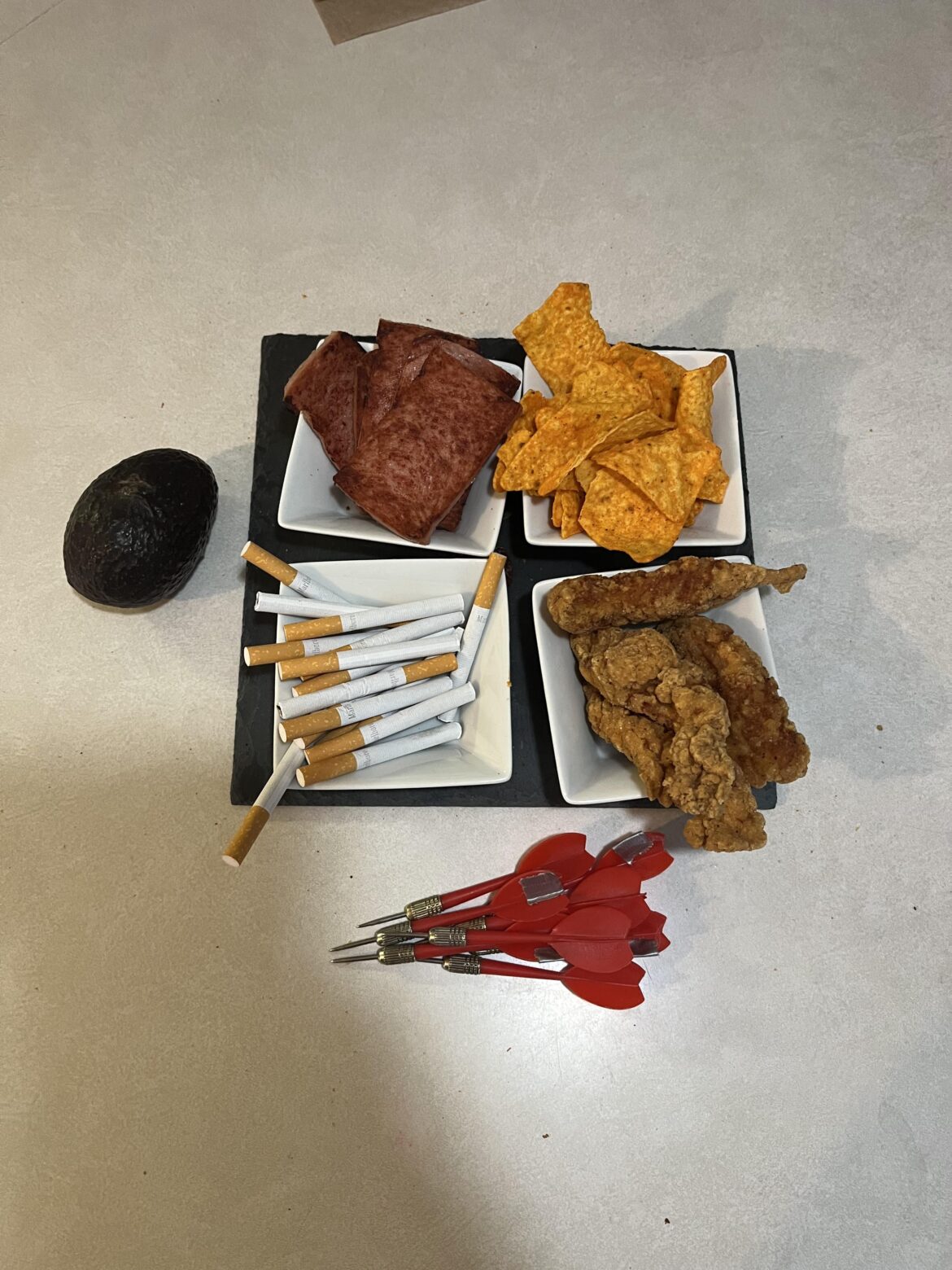 Fuggin divorced so me and my BOI is celebratin Palentines with a sharcootereee board