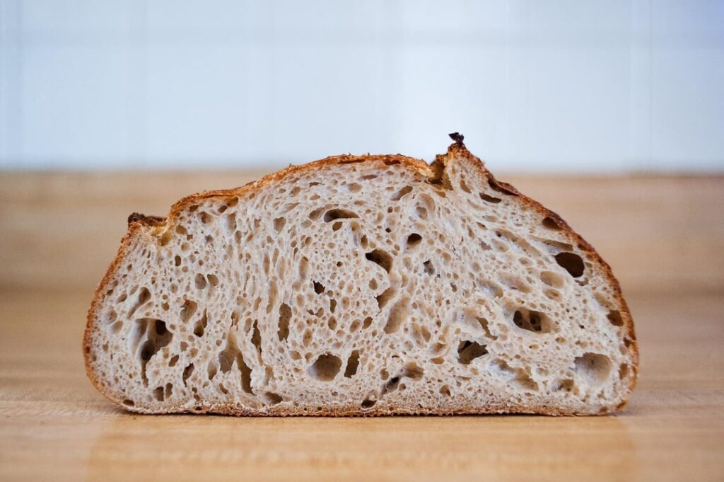 Country loaf - 80% hydration w/ 25% whole grains