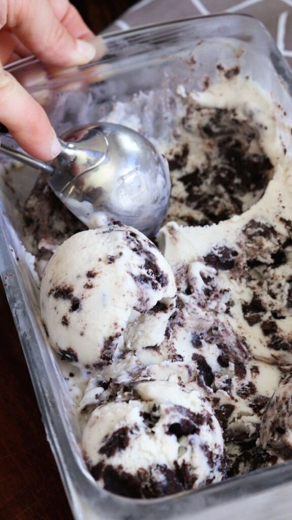 Helado casero de oreo