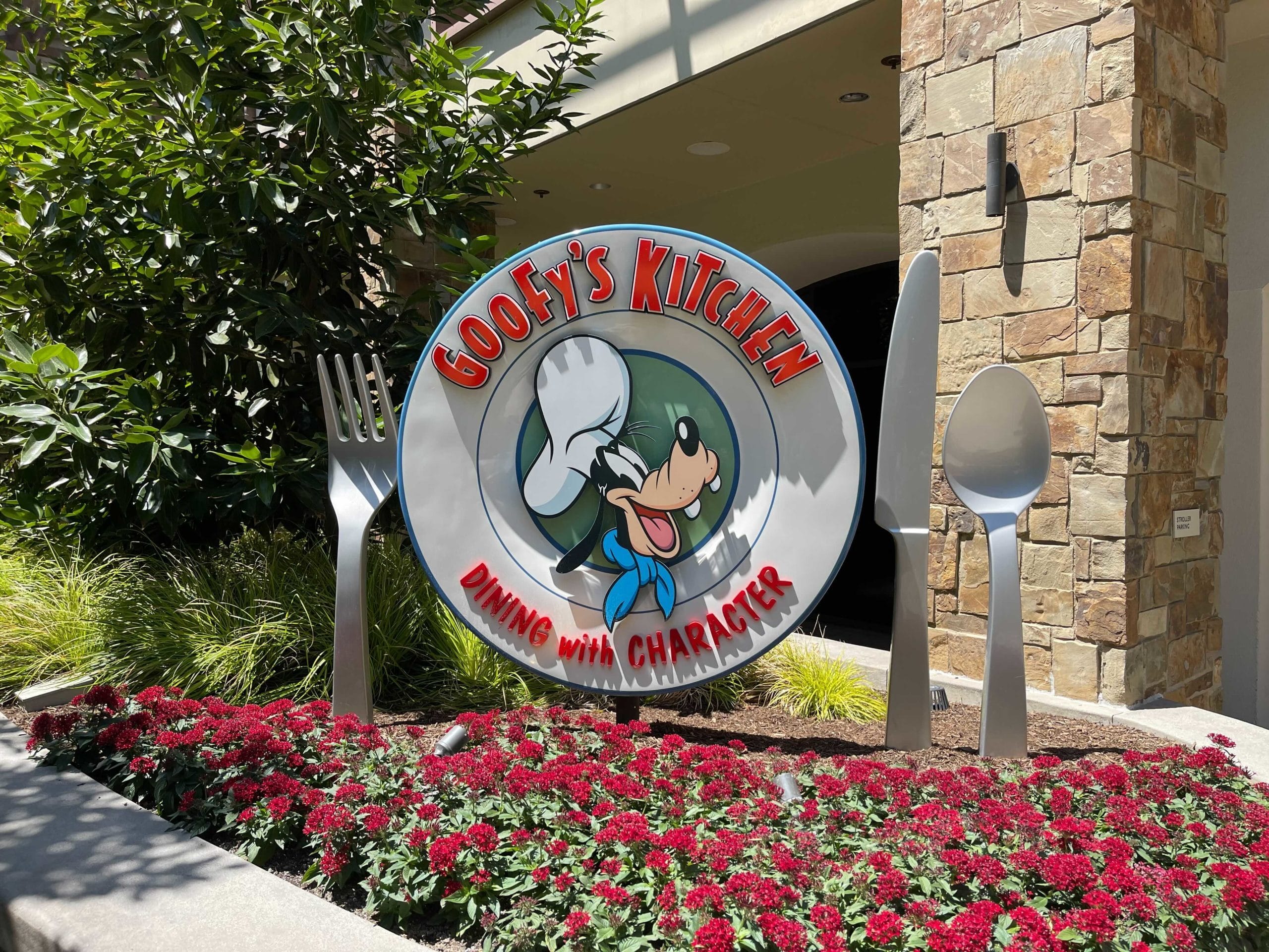 Sign for Goofy's Kitchen character dining at the Disneyland Hotel
