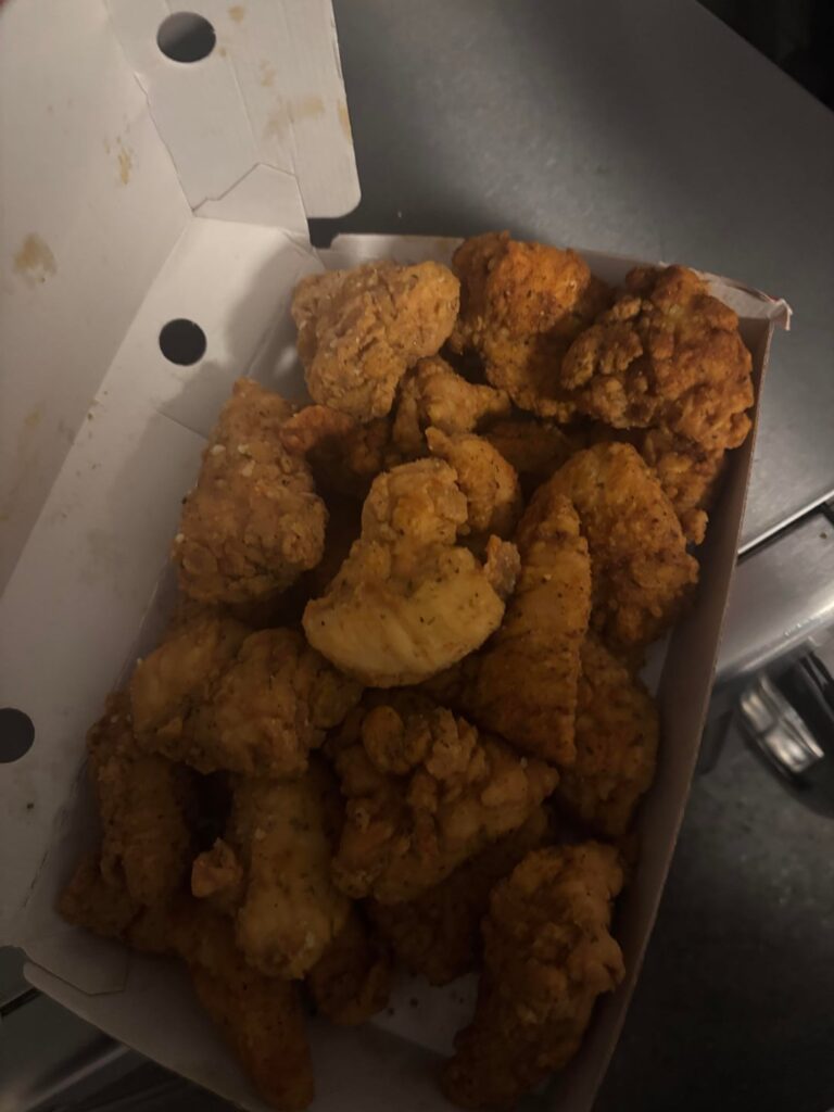 Macros for wing snob boneless wings (dry rub garlic and lemon pepper)