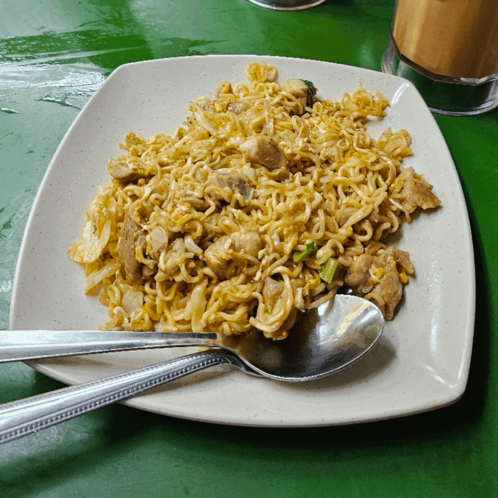 Maggie goreng with shredded fried eggs