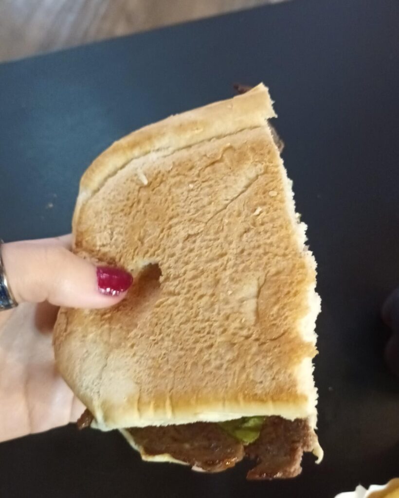 calories in this sandwich??