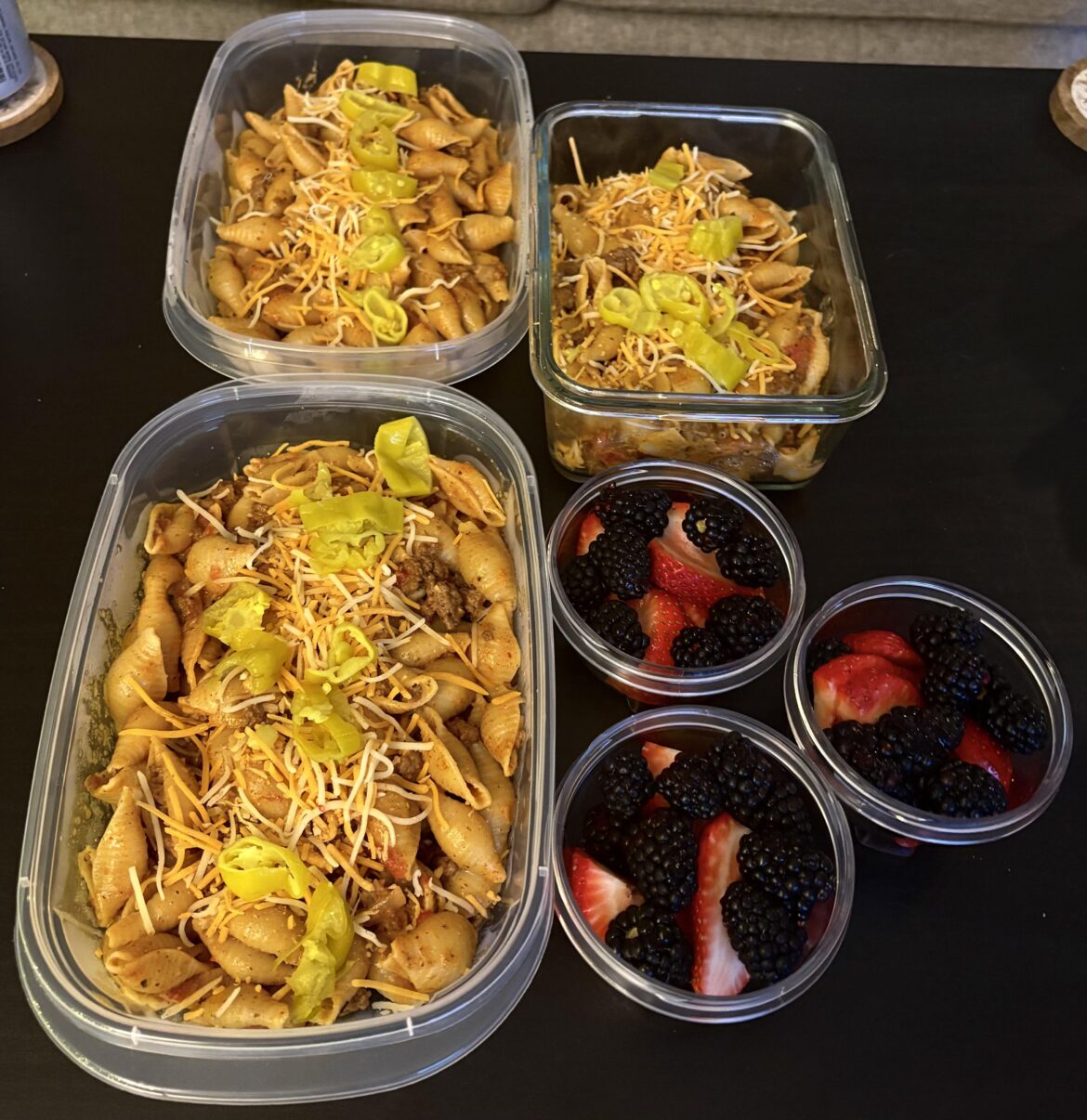 Taco pasta / Blackberries & Strawberries