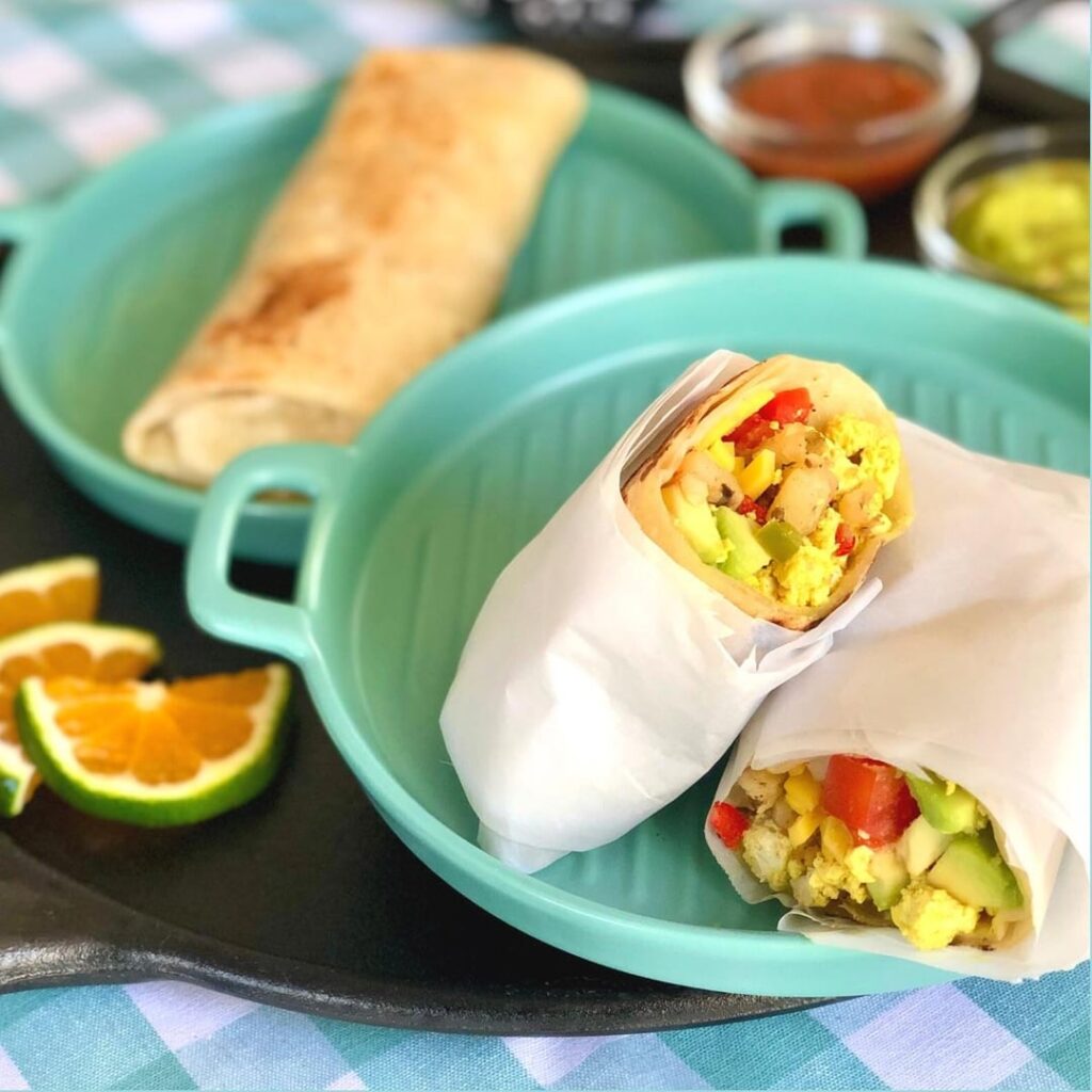 Vegan California Breakfast Burritos☀️what do you like in yours?
