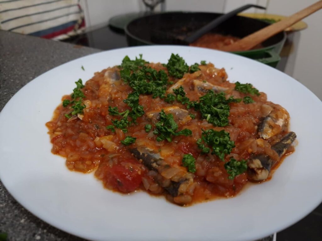 Sardine Tomato "Risotto" with Shirataki Rice, 25 minutes