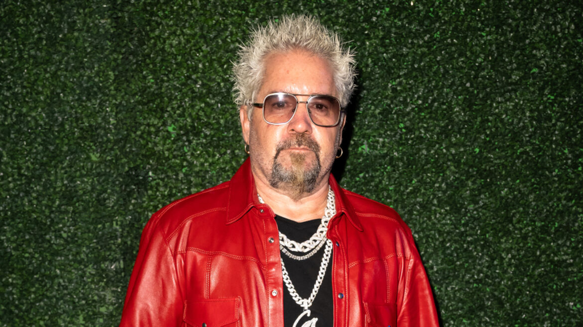 The Chicago Italian Restaurant Guy Fieri Calls 'One Of My All-Time Faves'