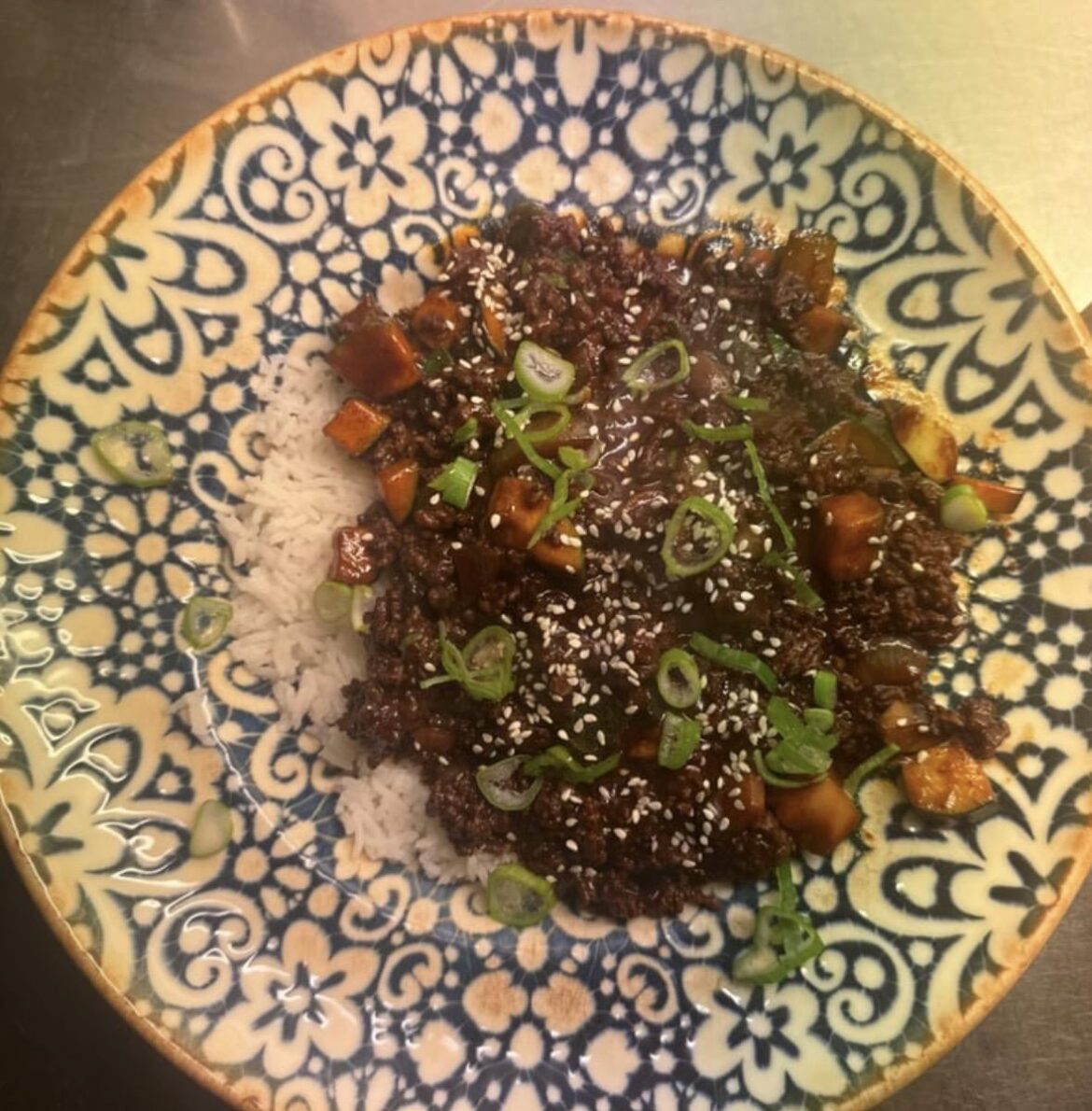 I miss when people just shared what they actually ate for dinner without it being an aesthetic TikTok production. Showcasing my go-to gochujang beef