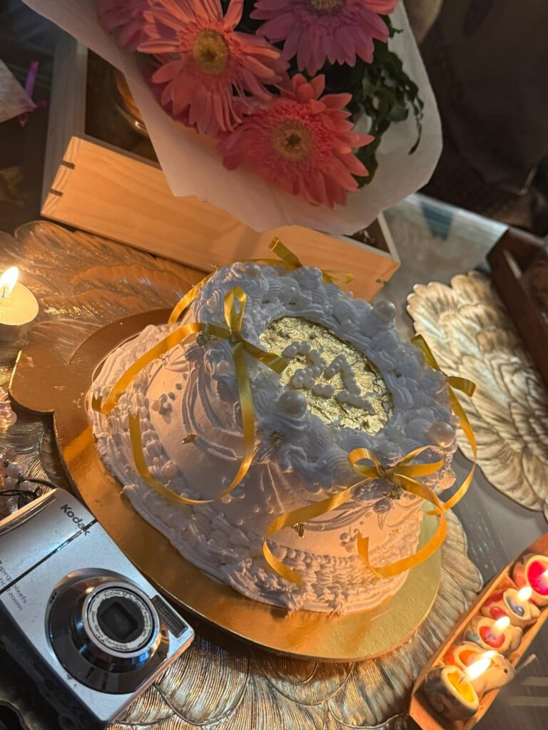 Lambeth style birthday cake <3