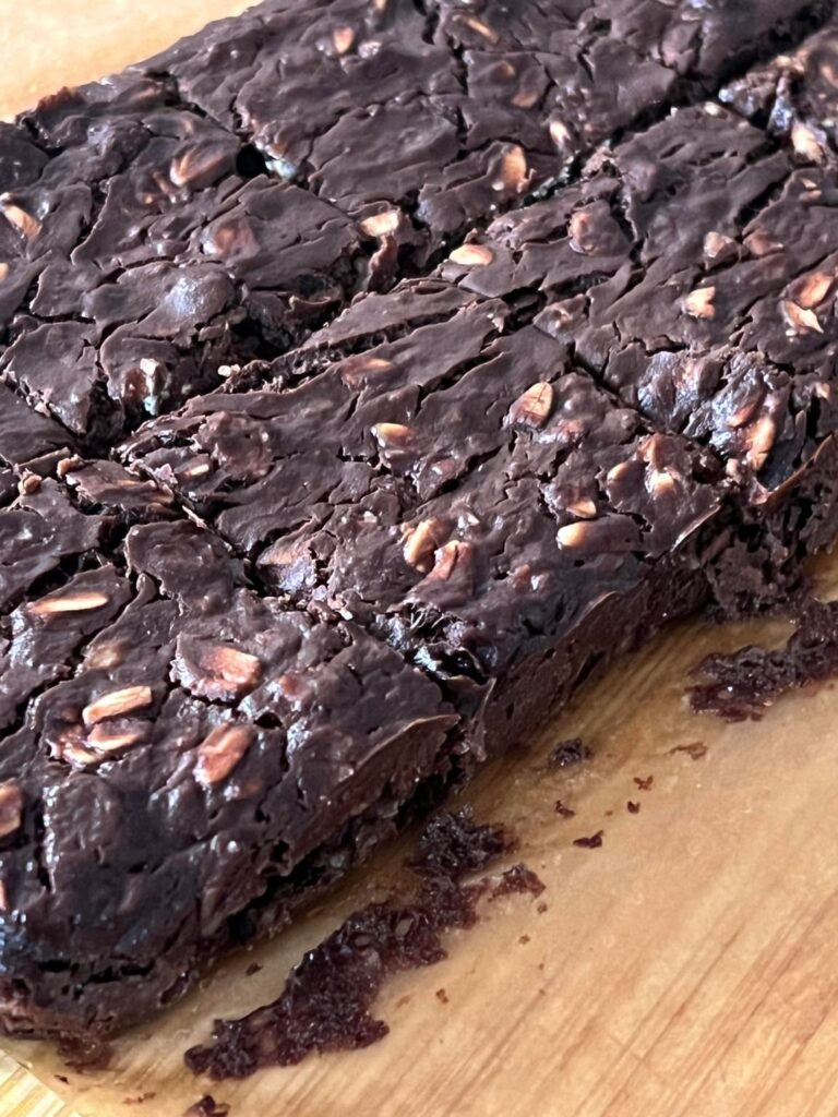 fudgy oatmeal brownies, 70 cal each