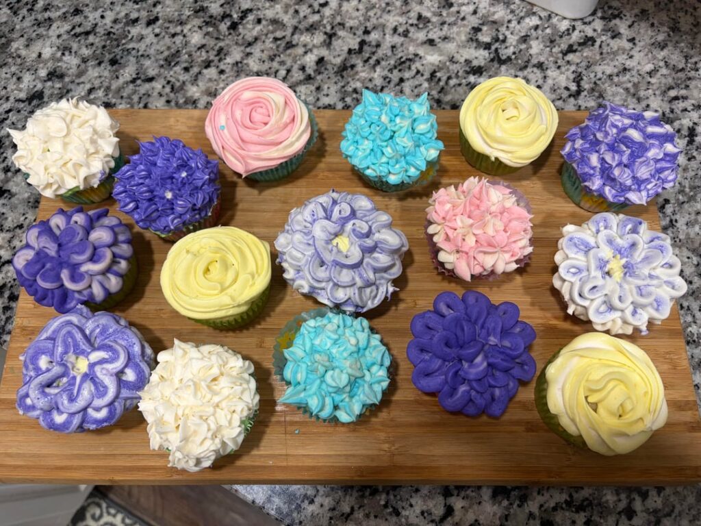 My first attempts at floral cupcake piping