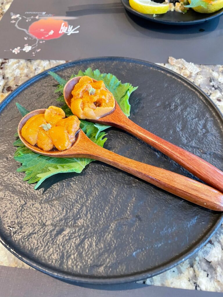 Ensui uni, salmon nigiri, etc 🤤