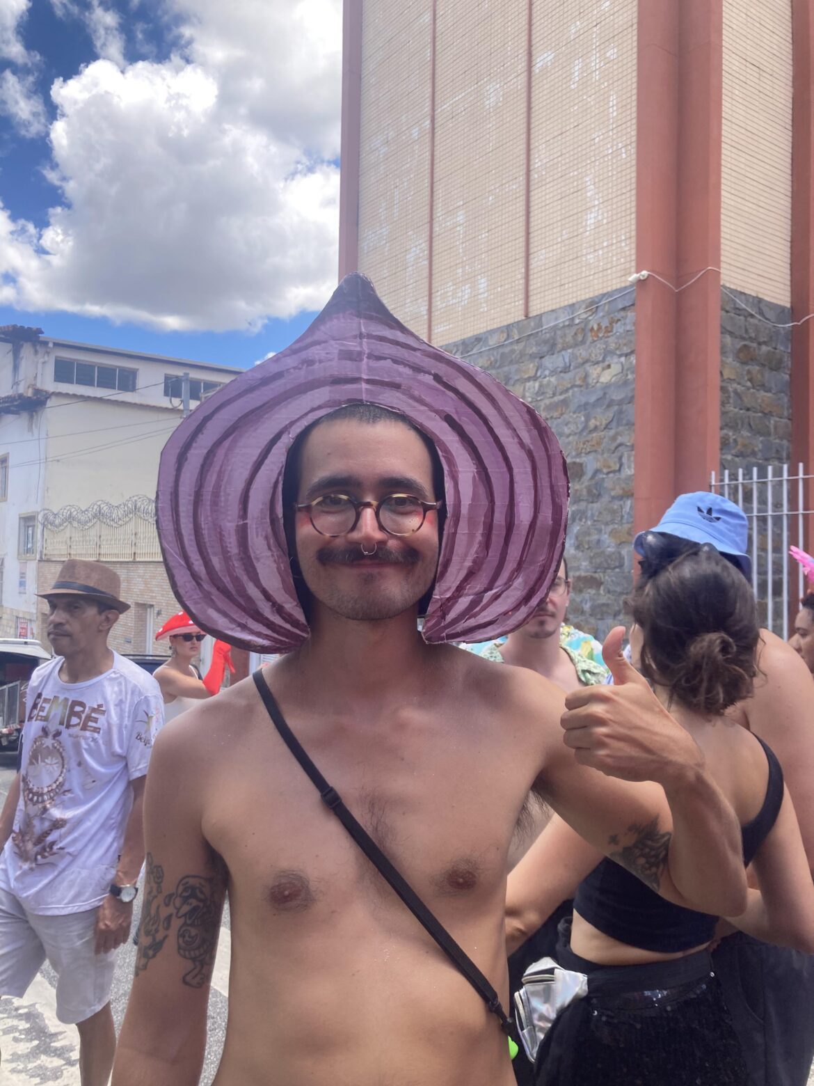 Onion costume in Brazilian Carnival
