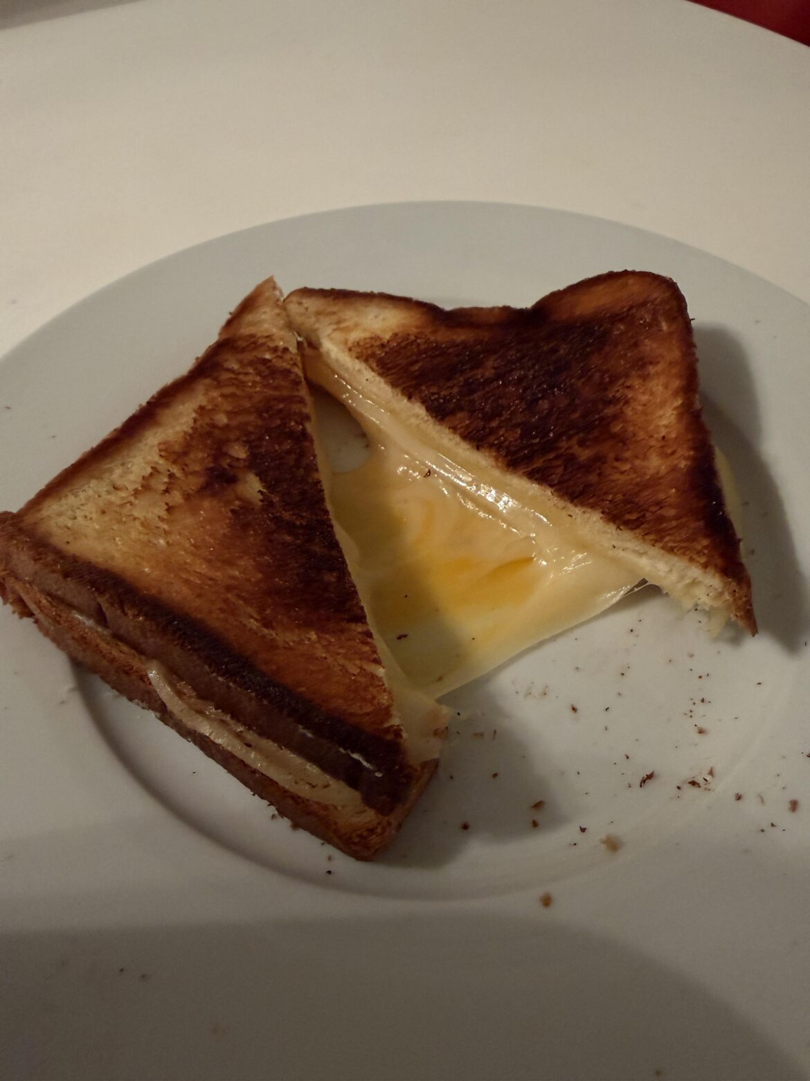 yellow cheddar, whole milk mozzarella, gruyère, and smoked gouda on milk bread
